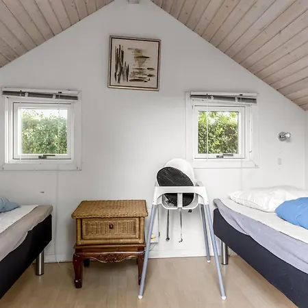 Vakantiehuis Dior - 800m From The Sea By Interhome